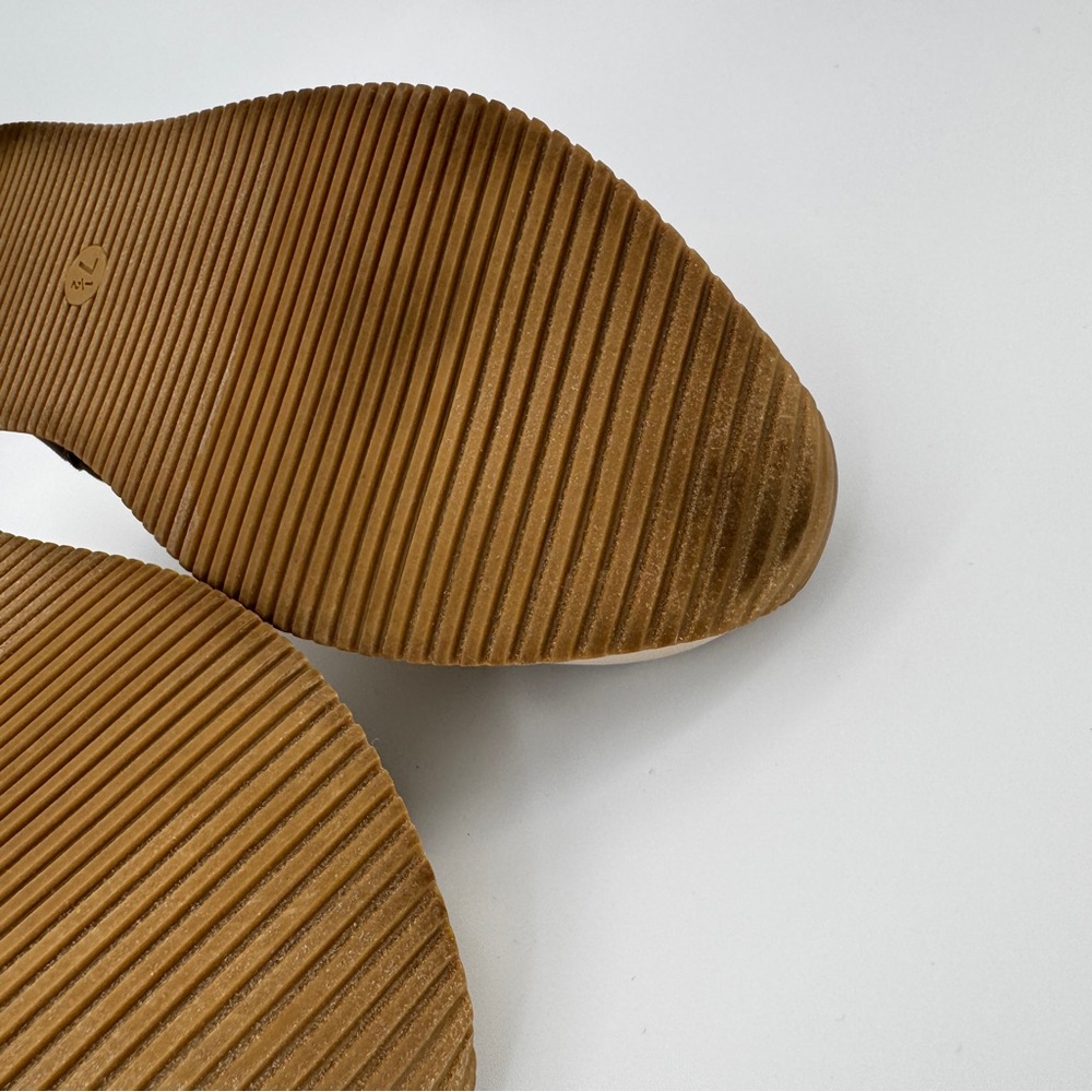 UNIVERSAL THREAD Courtney Sneakers 7.5 Light Beige Memory Foam Casual Athletic - Picture 12 of 14